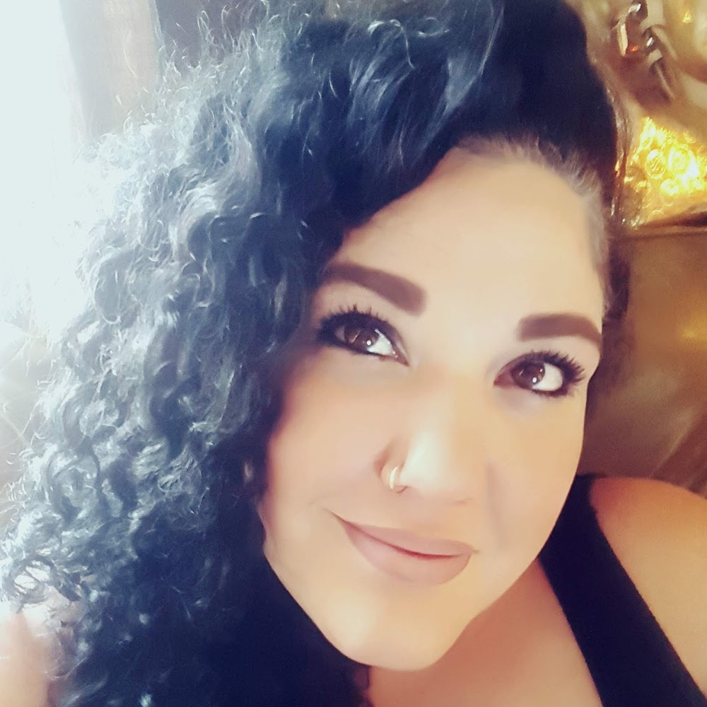 Meet your Posher, Jade